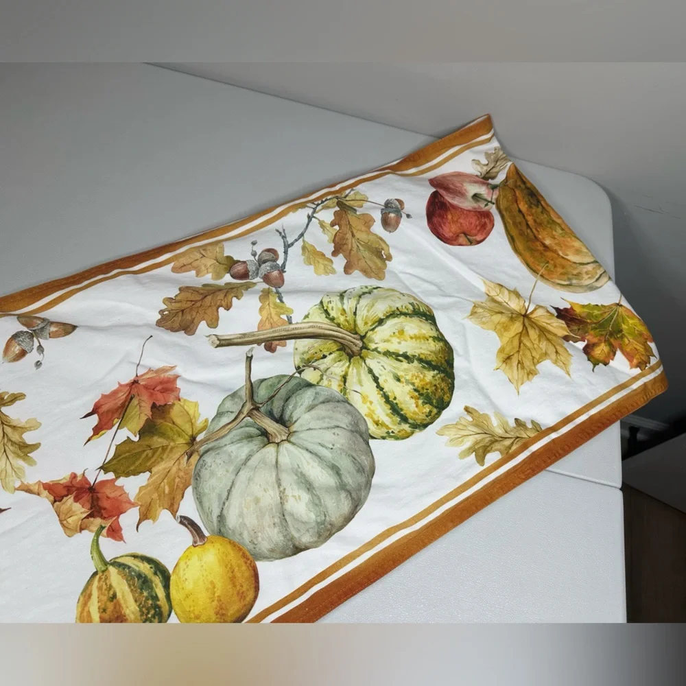 Williams-Sonoma Thanksgiving Heirloom Pumpkin Table Runner